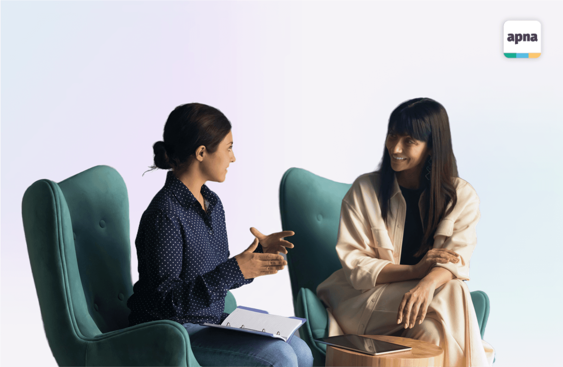 Two HR professionals in conversation at an apna Nation Builders session